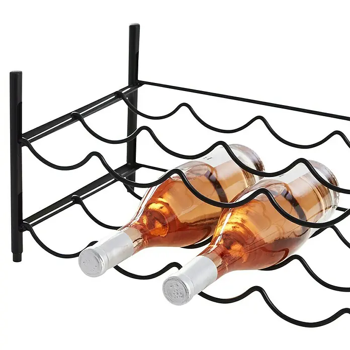 Estantería para botellas - L x An x Al: 26 x 56 x 21,5 cm, Metal, 12 botellas - Primer plano de un botellero negro con dos botellas de vino rosado, destacando la solución de almacenamiento elegante y práctica.