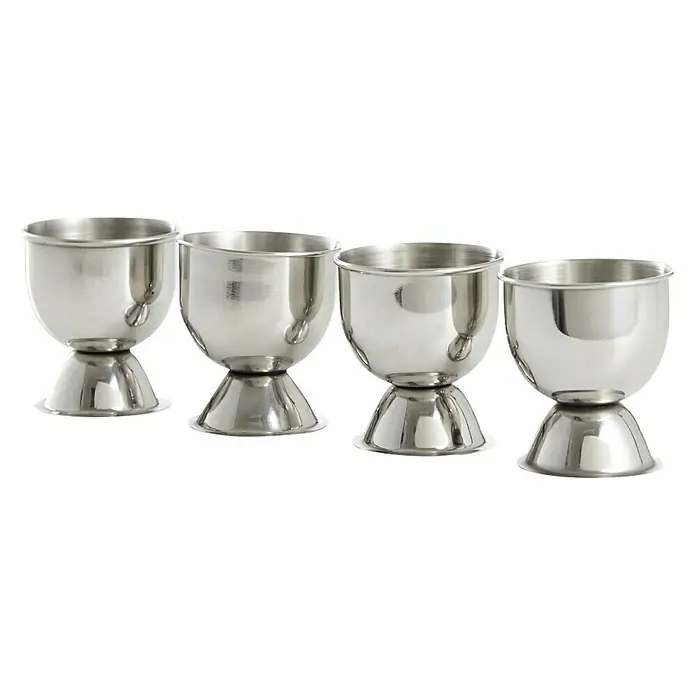 Set de huevera para mesa - Ø x Al: 4,5 x 5 cm, 4 ud., Metal - Set de cuatro hueveras de metal plateado, robustas y elegantes para la mesa del desayuno. Perfectas para disfrutar de un huevo a la copa.