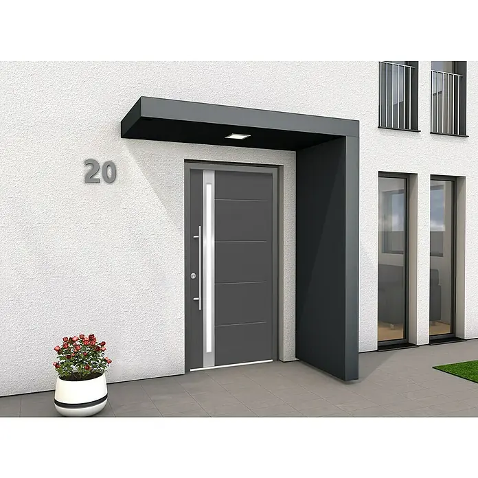 Splendoor Haustür Thermodoor PLUS SP30 - 110 x 210 cm, DIN Anschlag: Links, Anthrazitgrau Feinstruktur - Einladender Eingangsbereich mit moderner Haustür, grauem Vordach und Hausnummer 20. Ein Blumentopf mit roten Rosen sorgt für einen freundlichen Akzent.