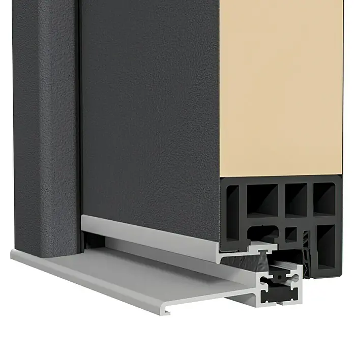 Splendoor Haustür Thermodoor PLUS SP10 - 110 x 210 cm, DIN Anschlag: Links, Anthrazitgrau Feinstruktur - Detailaufnahme einer Türschwelle mit thermischer Trennung, die die Konstruktion und Isolierung des Systems hervorhebt.