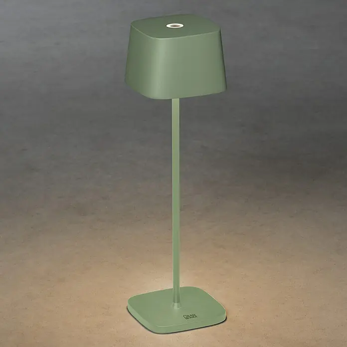 Konstsmide Akku-Tischleuchte Capri - 2,2 W, L x B x H: 10 x 10 x 36 cm, Grün - Elegante grüne Tischleuchte mit quadratischem Schirm und Fuß für stimmungsvolle Beleuchtung.