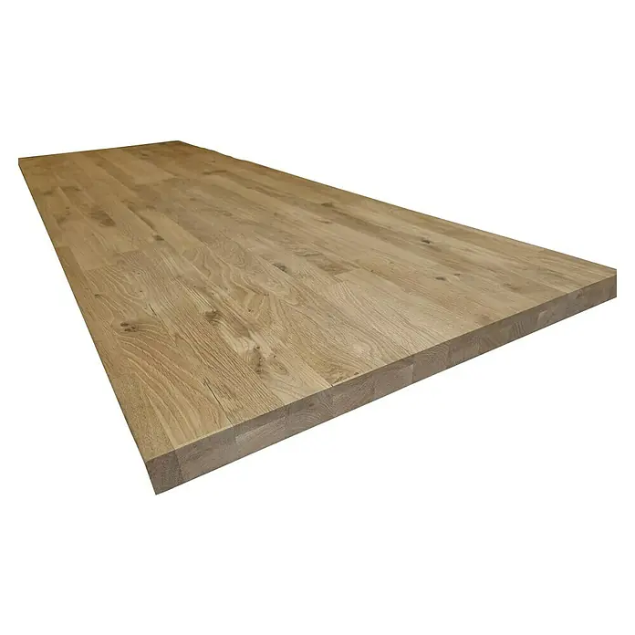 Leimholzplatte Treppenstufe Eiche Rustic - Eiche, Qualitätsstufe Leimholzplatte: B/C, 2.000 x 650 x 40 mm - Ansicht einer massiven Eichenholzplatte, die die natürliche Maserung und Wärme des Holzes hervorhebt, ideal für Arbeitsplatten oder Möbel.