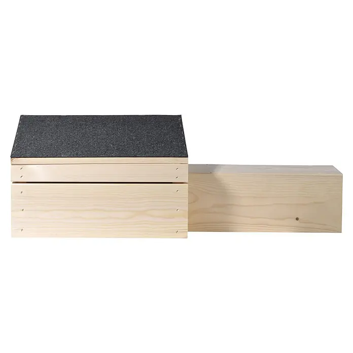 Dobar Igelhaus - 74,5 x 29 x 24 cm, Holz, Braun/Schwarz - Das Bild zeigt ein hölzernes Insektenhotel mit einem grauen, schindelartigen Dach, das Schutz und Nistplätze für verschiedene Insekten bietet.