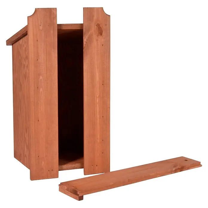 Dobar Nistkasten - L x B x H: 19 x 20 x 38 cm, Braun, Holz - Eine zerlegte Holzkonstruktion, eventuell ein Vogelhaus, mit verschiedenen Einzelteilen, die bereit für den Zusammenbau sind.