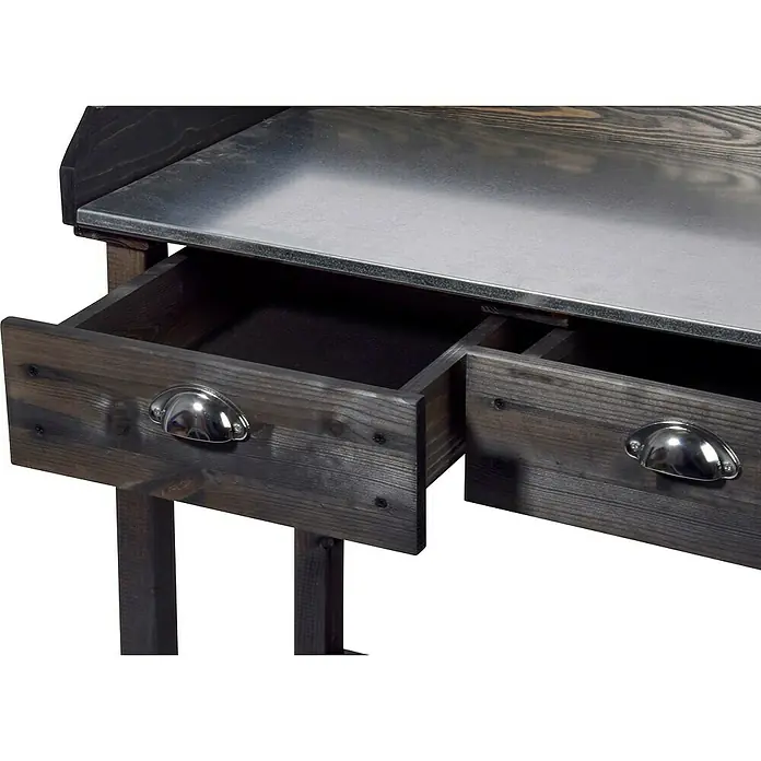 Dobar Pflanztisch - 79 x 39 x 90 cm - Detailaufnahme eines rustikalen Tisches mit Metallplatte und offenen Holzschubladen. Praktisches Möbelstück mit Vintage-Charme.