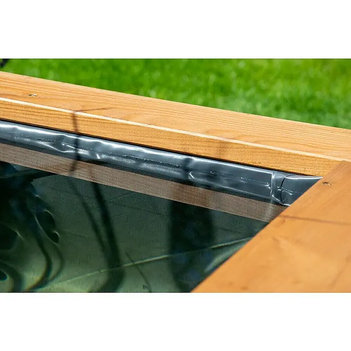 Dobar Hochteich Kubus - L x B x H: 120 x 72 x 42 cm, Braun, 200 l, Holz - Detailaufnahme eines Hochbeets mit Holzrahmen und einer wasserdichten Auskleidung, ideal für den Garten.