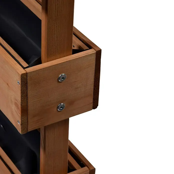 Dobar Hochbeet - L x B x H: 49,5 x 30 x 78 cm, Holz, Braun - Nahaufnahme eines dreistufigen, braunen Pflanzgefäßes aus Holz mit schwarzer Auskleidung und silbernen Schrauben.