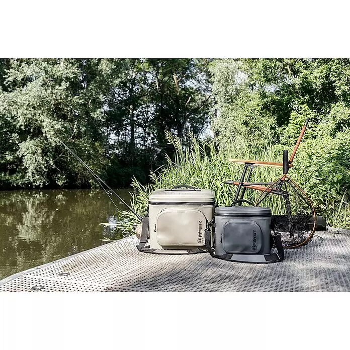 Petromax Kühltasche - Sand, 22 l, L x B x H: 42,5 x 34 x 35,5 cm - Stimmungsaufnahme