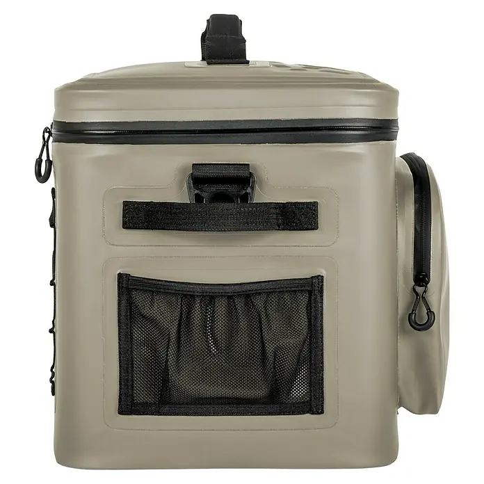 Petromax Kühltasche - Sand, 22 l, L x B x H: 42,5 x 34 x 35,5 cm - Hier ist ein hochwertiger, isolierter YETI Hopper M20 Kühler in der Farbe Tan für den Transport von Speisen und Getränken.