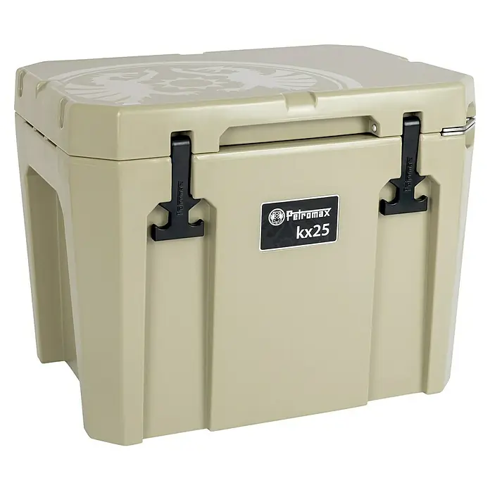 Petromax Kühlbox - Sand, 25 l, L x B x H: 58 x 40,5 x 45 cm - Petromax Kühlbox kx25 in Sandfarbe, ideal für Camping und Outdoor-Abenteuer. Robuste Konstruktion für optimale Kühlleistung.