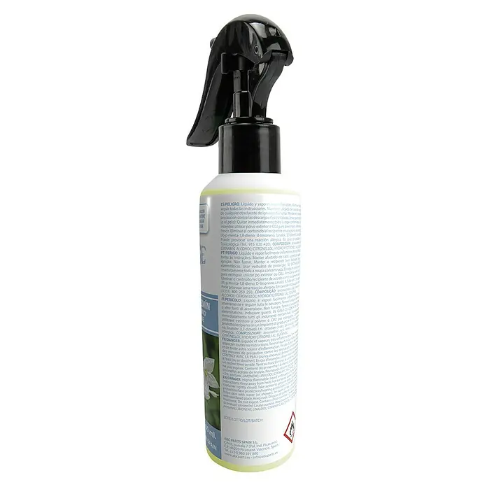 Spray ambientador de coche - Jazmín, 200 ml - En la imagen se muestra un frasco de spray lleno de un líquido transparente, probablemente un producto de limpieza o cuidado.