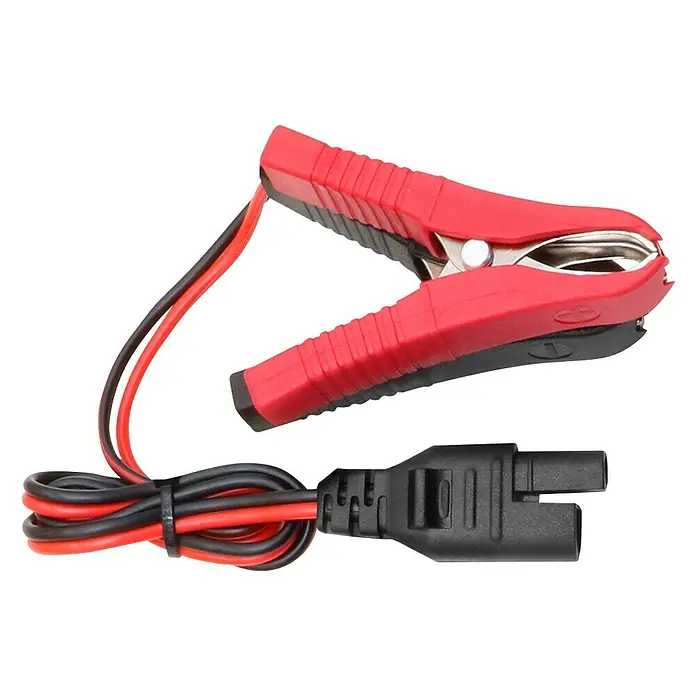 Black+Decker Arrancador de baterías - Capacidad: 70 Ah, 12 V - Imagen de un cable de cargador de batería con pinzas y conector. Ideal para cargar baterías de coche u otras.