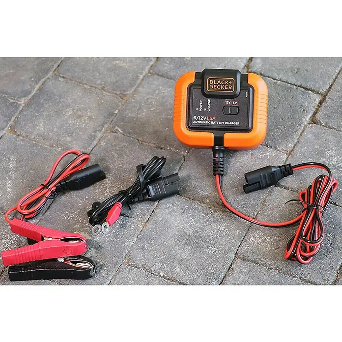 Black+Decker Arrancador de baterías - Capacidad: 70 Ah, 12 V - Cargador de batería automático Black+Decker 6/12V 1.5A con varias opciones de conexión para baterías de coche.