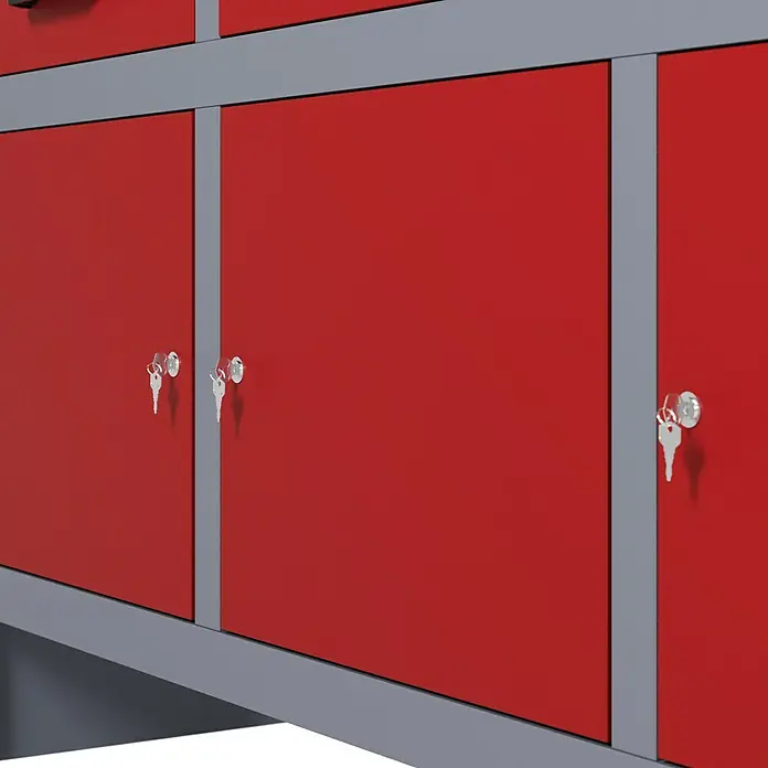 Küpper Werkbank - L x B: 60 x 170 cm, Arbeitshöhe: 84 cm, Belastbarkeit: 300 kg, Rot/Silbergrau - Rote Metallschränke mit silbernen Schlüsseln in den Schlössern, die die Sicherheit der Aufbewahrung gewährleisten.