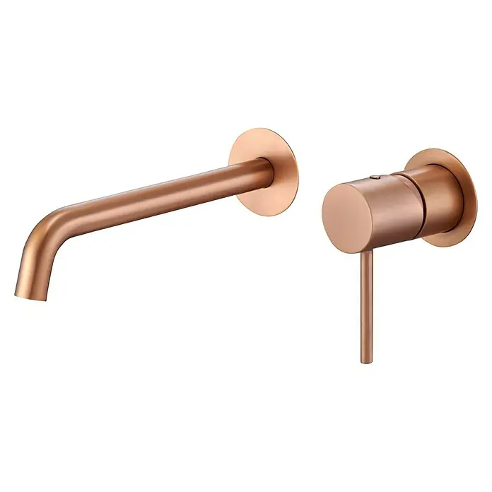 Camargue Natur Grifo de lavabo empotrado - Oro rosa - Primer plano de un moderno grifo de oro rosa con caño y palanca separados para montaje en pared. Diseño elegante para baños.