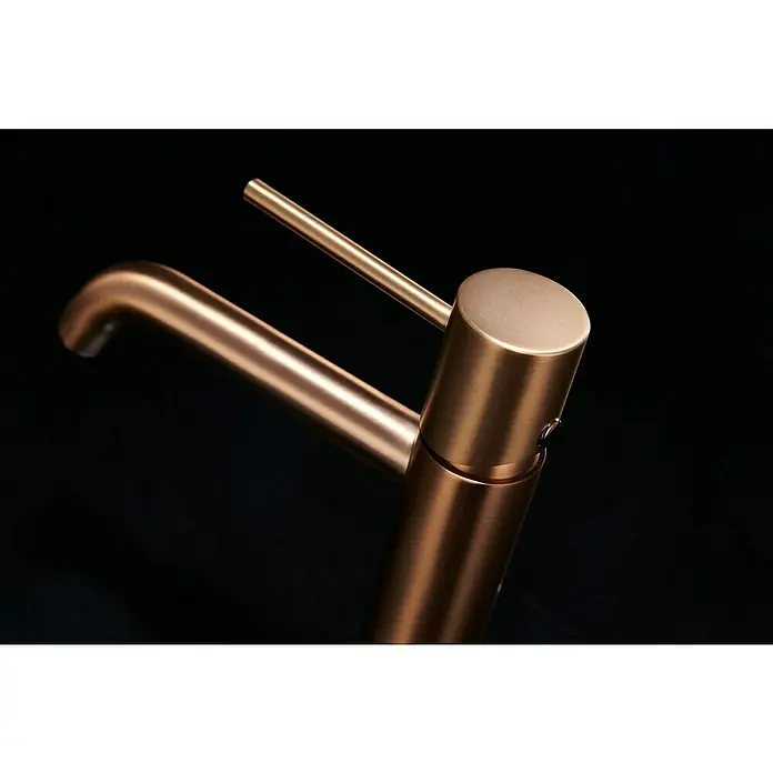 Camargue Natur Grifo de lavabo - Oro rosa - Elegante grifo de cobre cepillado con diseño minimalista. Perfecto para baños y cocinas modernas.