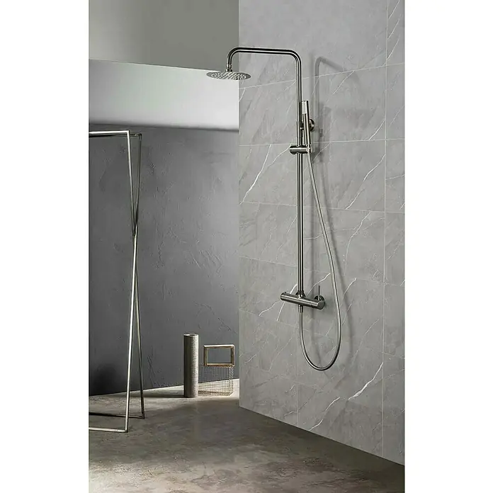 Camargue Natur Sistema de ducha - Con grifo monomando, Black gun metal - Columna de ducha en baño elegante. Diseño moderno con rociador superior y teleducha. Grifería moderna para una experiencia de ducha lujosa.