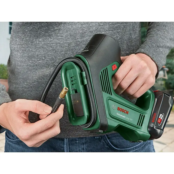 Bosch Power for All 18V Akku-Luftpumpe UniversalPump - 18 V, 1 Akku - Die Bosch UniversalPump 18V ist eine Akku-Luftpumpe für vielseitige Anwendungen. Ideal zum Aufpumpen von Reifen, Bällen und Luftmatratzen.