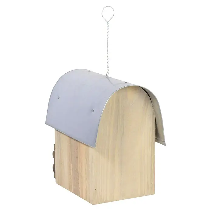 Dobar Nistkasten Rundhaus - 14 x 20 x 22 cm, Holz, Braun/Silber - Nahaufnahme eines hölzernen Vogelhauses mit Metalldach und Aufhängevorrichtung.