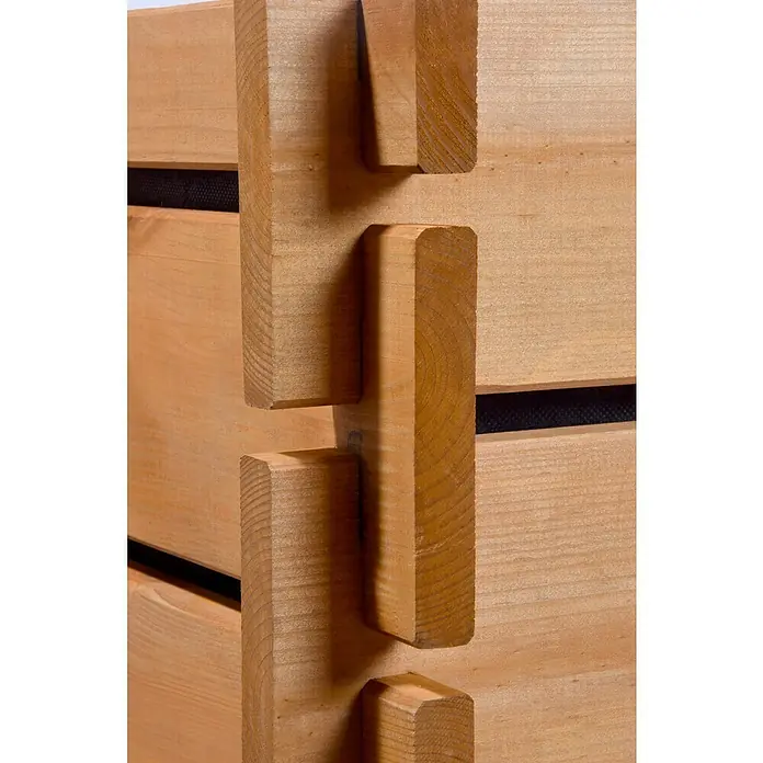 Dobar Hochbeet Stecksystem - L x B x H: 79 x 37 x 79 cm, Holz, Braun - Detailansicht eines robusten Holzrahmens mit präzisen Verbindungen, ideal für Gartenbeete oder Hochbeete. Die natürliche Holzmaserung sorgt für eine warme Optik.