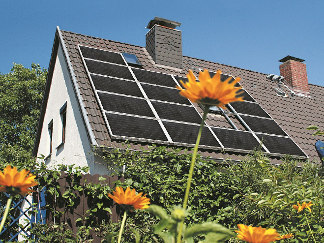 Solaranlage auf Teil eines Hausdachs