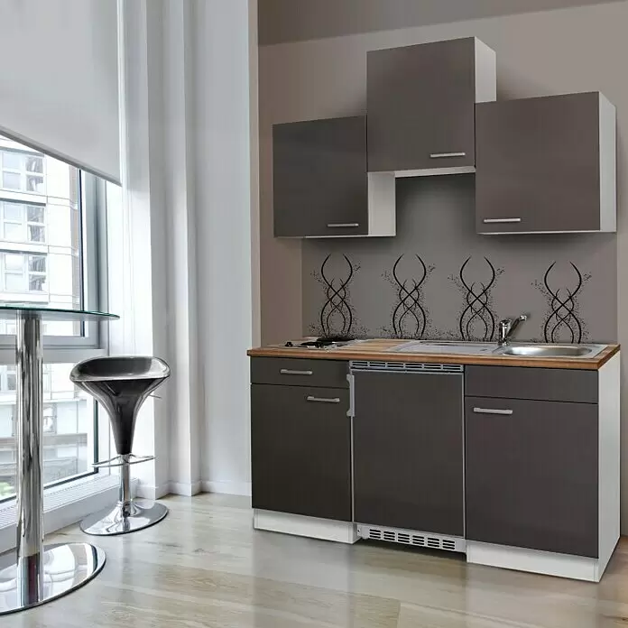Respekta Cocina compacta Luis - Ancho: 150 cm, Gris, Frigorífico y placa de cocción doble, Color de la encimera: Roble - Mueble de cocina compacto gris oscuro brillante con encimera de madera, fregadero, vitro y nevera integrada en un entorno moderno.