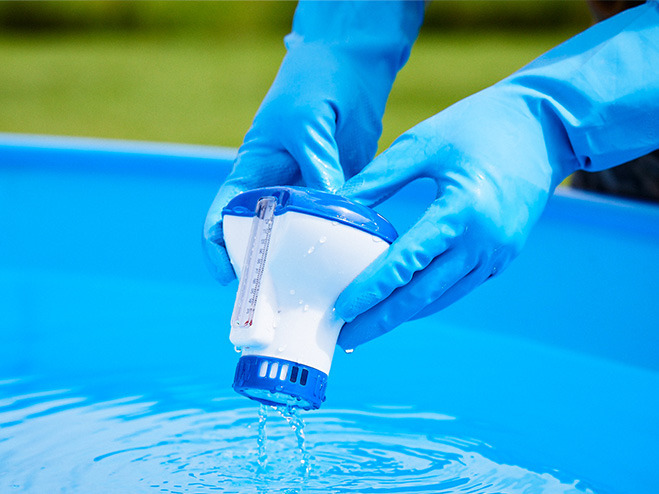 Chlortabs für gute Wasserqualität im Pool