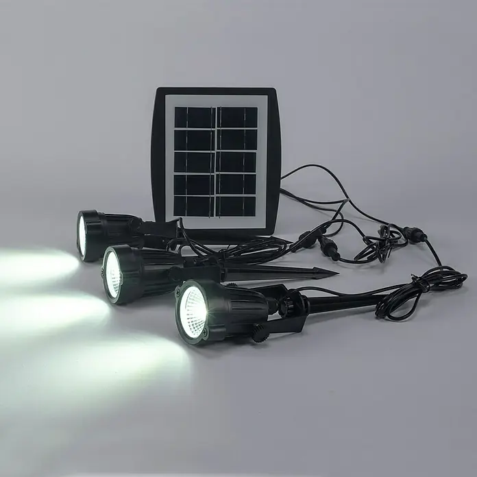 Forlight Proyector LED solar Hub - Blanco frío, IP65 - Focos de jardín solares: Iluminación de bajo consumo para tu espacio exterior con tres focos brillantes y un panel solar.