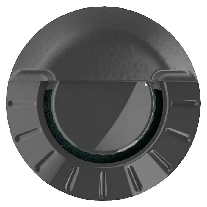 Gardena Micro-Drip Sprühdüse 180° - 5 Stk., 180 ° - Nahaufnahme eines runden, schwarzen Aschenbechers mit Rillenmuster und einem Einsatz in der Mitte.
