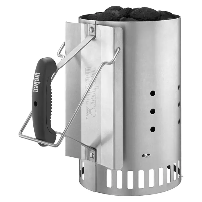 Weber Anzündkamin Rapidfire - Ø x H: 19 x 30 cm - Weber Rapidfire Anzündkamin gefüllt mit Holzkohlebriketts, ein praktisches Werkzeug zum schnellen und einfachen Anzünden von Grillkohle.