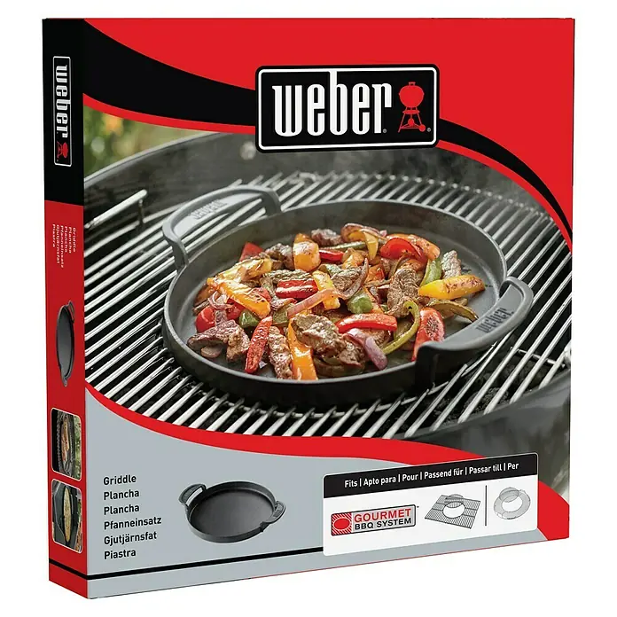 Weber Gourmet BBQ System Grillpfanne - Durchmesser: 38,6 cm, Gusseisen - Produktverpackung der Weber Grillplatte mit Speisen. Die Grillplatte ist aus Gusseisen und eignet sich für das Gourmet BBQ System.