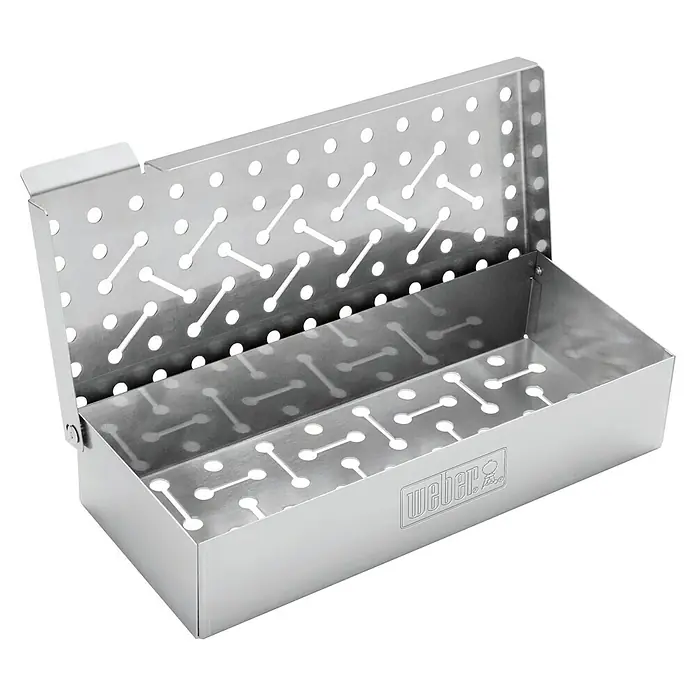 Weber Original Räucherbox - L x B x H: 24,5 x 12 x 5,1 cm - Metallene Weber Räucherbox für Holzkohlegrills. Die Box ist perforiert, um Rauchentwicklung zu fördern und hat einen klappbaren Deckel.
