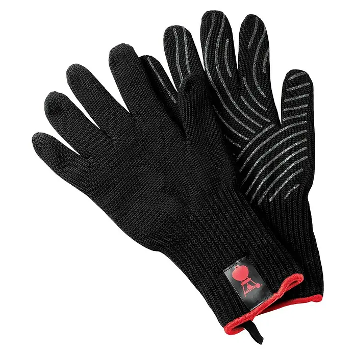 Weber Grillhandschuhe - Sonstiges, Größe S/M - Ein Paar schwarze Weber Grillhandschuhe mit roten Akzenten und silbernen Streifen für einen sicheren und komfortablen Grillabend.