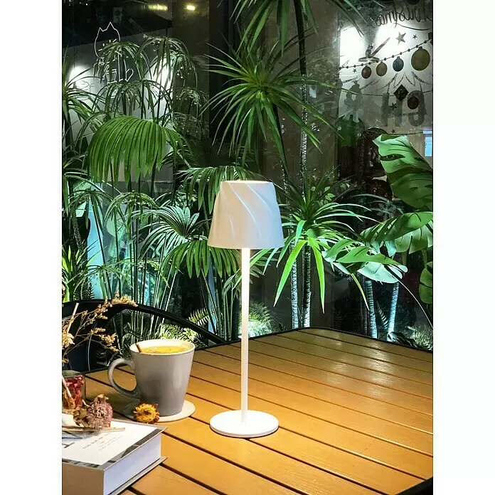 Starlux Akku-Tischleuchte Loreo - 4 W, L x B x H: 11 x 11 x 36 cm, Weiß, Warmweiß - Anwendungsbeispiel