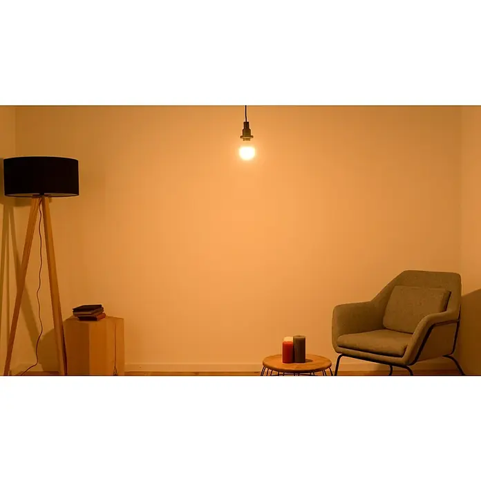 Ledvance Smart+ WiFi Smart-LED-Lampe Classic - E27, Neutralweiß, 1.055 lm, 9,5 W, Farbtemperatur einstellbar: Stufen - Die Stehleuchte mit schwarzem Lampenschirm ist ein echter Hingucker. Sie sorgt für gemütliches Licht im Raum und ist ein stilvolles Accessoire.