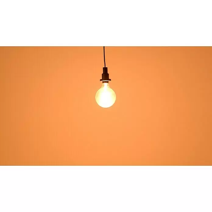 Osram LED-Lampe Vintage Edition 1906 Globe-Form E27 - E27, Dimmbar, Warmweiß, 600 lm, 7 W - Stimmungsaufnahme