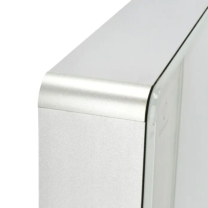 Camargue Cisterna de WC empotrada Cristal - Volumen de descarga: 3 l - 6 l, 2 descargas, 10,8 x 48,3 x 100 cm, Blanco - Primer plano de una elegante vinoteca Climatèque plateada.