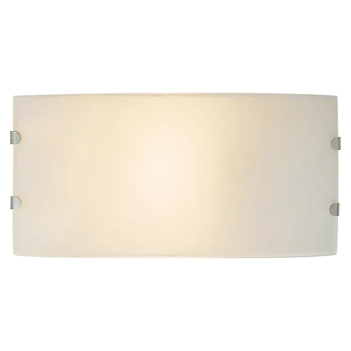Aplique de pared LED Colonia - 20 W, L x An x Al: 9 x 25 x 13 cm, Blanco, Blanco neutro - Primer plano de una lámpara de pared rectangular con pantalla de cristal color crema y soportes plateados, que emite una luz suave y cálida.