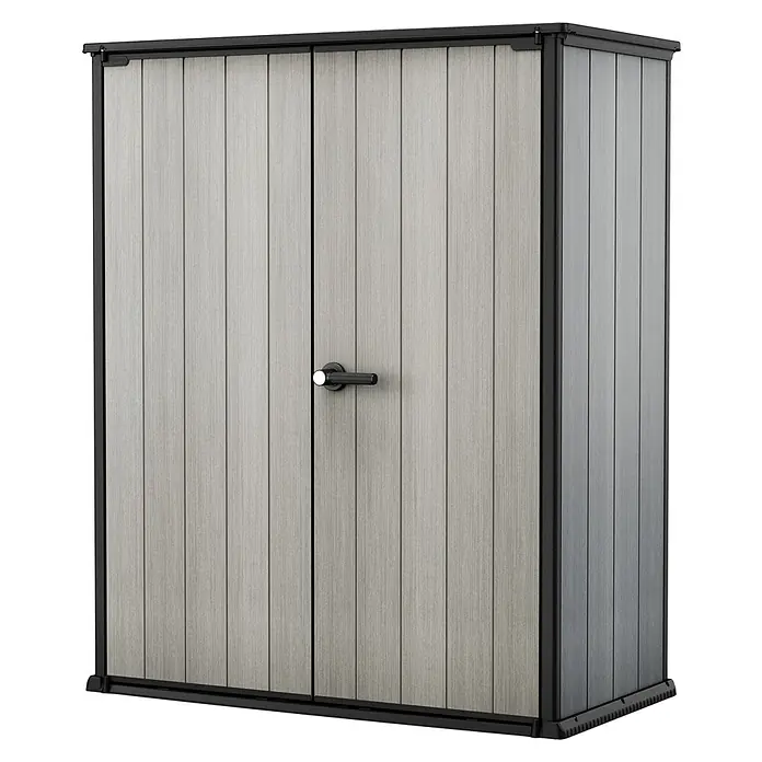 Keter Geräteschrank High Store Plus - Außenmaß inkl. Dachüberstand (B x T): 140 x 73,6 cm, Kunststoff, Grau - Ein grauer Gartenschrank mit schwarzen Beschlägen und Griffen. Perfekt zur Aufbewahrung im Außenbereich und zur Organisation Ihrer Gartengeräte.