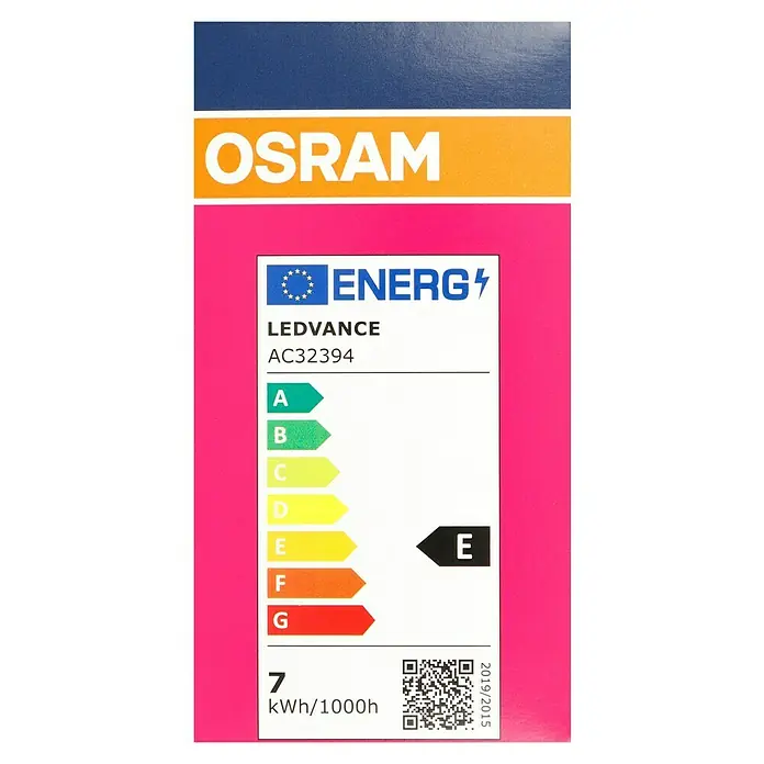 Osram LED-Lampe Glühlampenform E27 klar - E27, Nicht Dimmbar, Warmweiß, 806 lm, 6,5 W - Das Etikett der LEDVANCE AC32394 Lampe von Osram zeigt die Energieeffizienzklasse E und einen Verbrauch von 7 kWh/1000h.