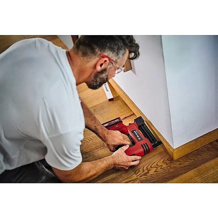 Einhell Power X-Change 18V Akku-Nagler TE-CN 18 Li - Solo - 18 V, Ohne Akku, Länge Nagel: 15 mm - 32 mm, Breite Klammer: 5,7 mm, Stärke Nagel: 1 mm - Anwendungsbeispiel