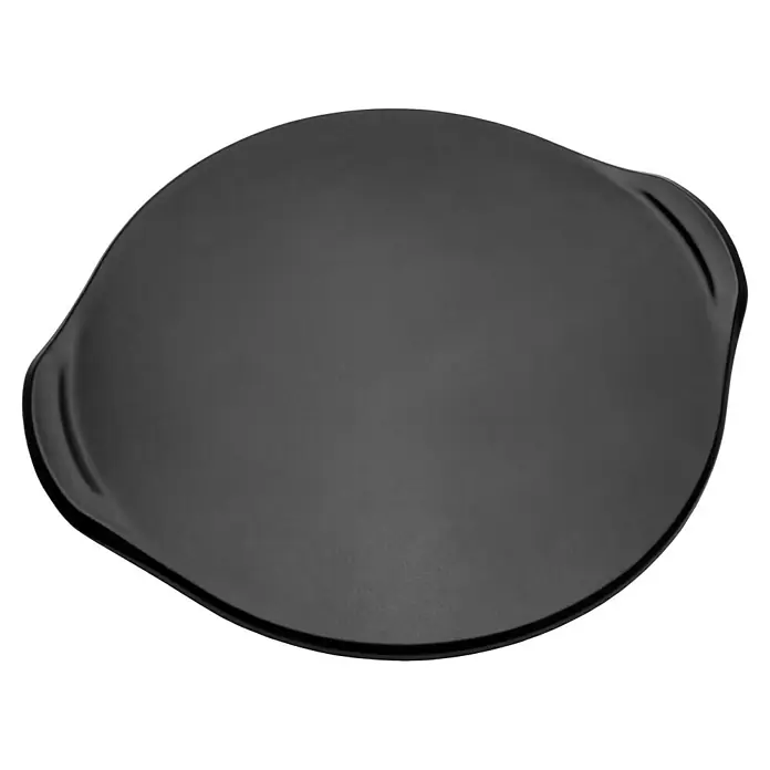 Weber Pizzastein - L x B: 4,6 x 42 cm, Durchmesser: 42 cm, Cordierit, Stein - Eine elegante schwarze Servierplatte mit Griffen, ideal für stilvolles Präsentieren von Speisen auf jeder Festtafel oder Party.