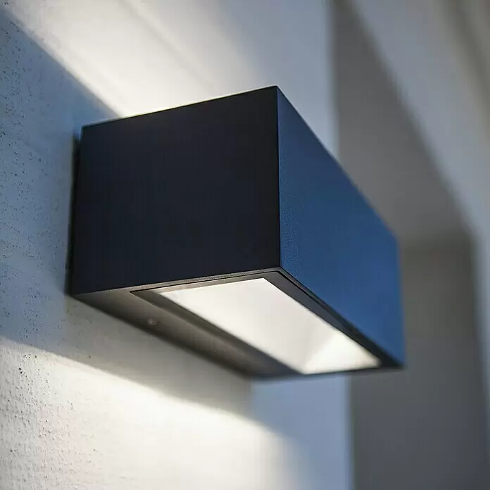 Lutec LED-Außenwandleuchte Gemini - 10,5 W, 14 x 9 x 6,5 cm, Anthrazit, IP54 - Stimmungsaufnahme