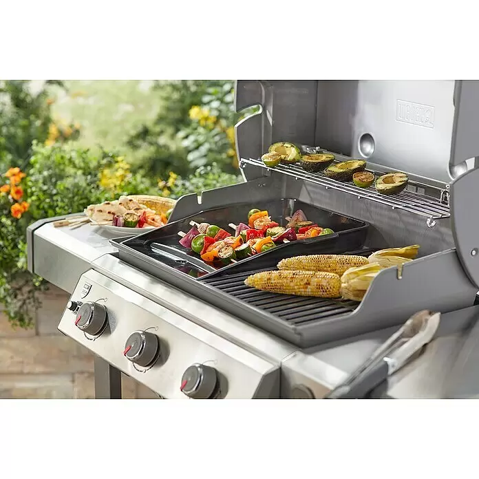 Weber Grillplatte Plancha - L x B: 48,8 x 36,8 cm, Gusseisen - Anwendungsbeispiel
