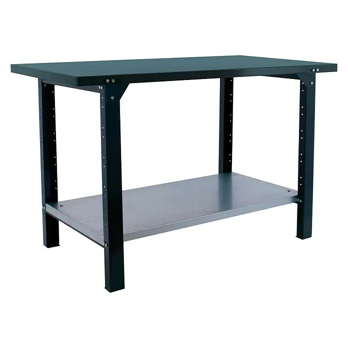 Simonrack Simonwork Werkbank BT6L PRO METAL 1800 - L x B: 73 x 180 cm, Arbeitshöhe: 83 cm, Belastbarkeit: 1.000 kg, Schwarz - Das Bild zeigt eine Werkbank mit einer dunkelgrauen Arbeitsfläche und einem silbernen Ablagefach. Die Werkbank steht auf einem schwarzen Hintergrund.