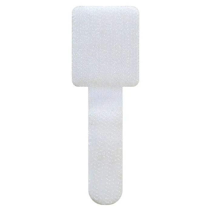 Schwaiger Klettbinder - L x B: 90 x 30 mm, Weiß, 10 Stk. - Nahaufnahme eines weißen Klettverschlusses mit Haken und Schlaufen, ideal für vielseitige Befestigungen und Anwendungen im Haushalt.