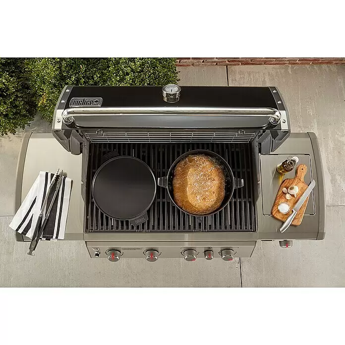 Weber Dutch Oven 2in1 - L x B x H: 33,5 x 42,37 x 12,27 cm, Gusseisen - Stimmungsaufnahme