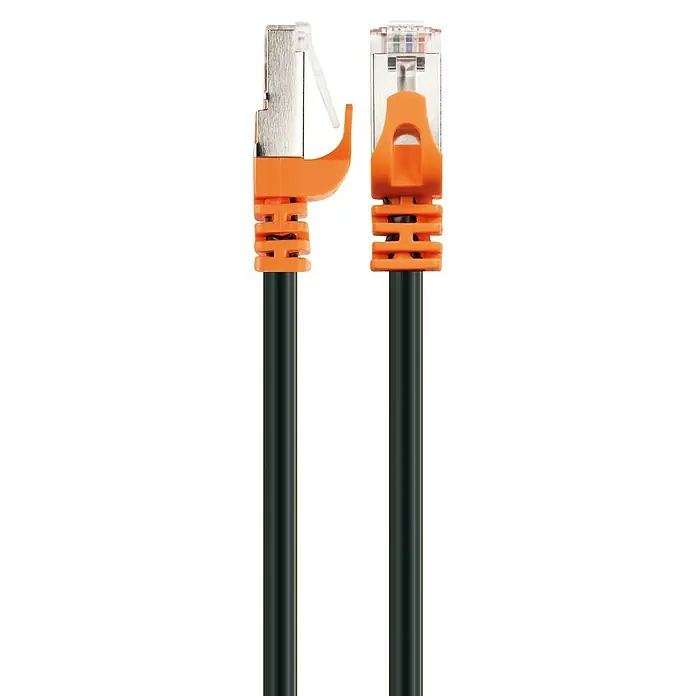 Schwaiger Netzwerk-Kabel CAT7 S/FTP - Länge: 10 m, Orange/Schwarz, RJ45-Stecker - Nahaufnahme von zwei orangefarbenen Ethernet-Kabeln mit RJ45-Steckern vor einem schwarzen Hintergrund.