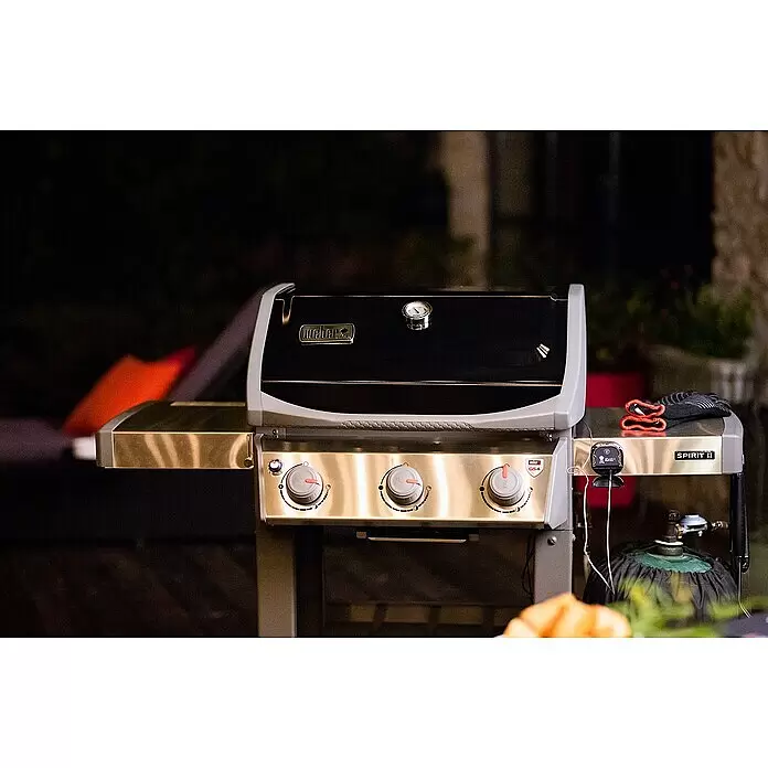 Weber Barbacoa de gas Spirit II E-310 + 7 accesorios - Superficie de la parrilla (An x Pr): 60 x 46 cm, 8,7 kW, Número de quemadores: 3 - Parrilla de gas Weber Spirit II negra y acero inoxidable con tres quemadores, termómetro y guantes de parrilla, lista para cocinar.