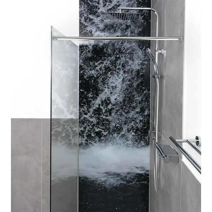 Venus Duschvorhangstange - 110 cm - 245 cm, Durchmesser: 28 mm, Chrom - Elegante Duschkabine mit Wasserfalldekor. Die Duscharmatur in Chromoptik harmoniert perfekt mit den grauen Fliesen und dem stilvollen Design.